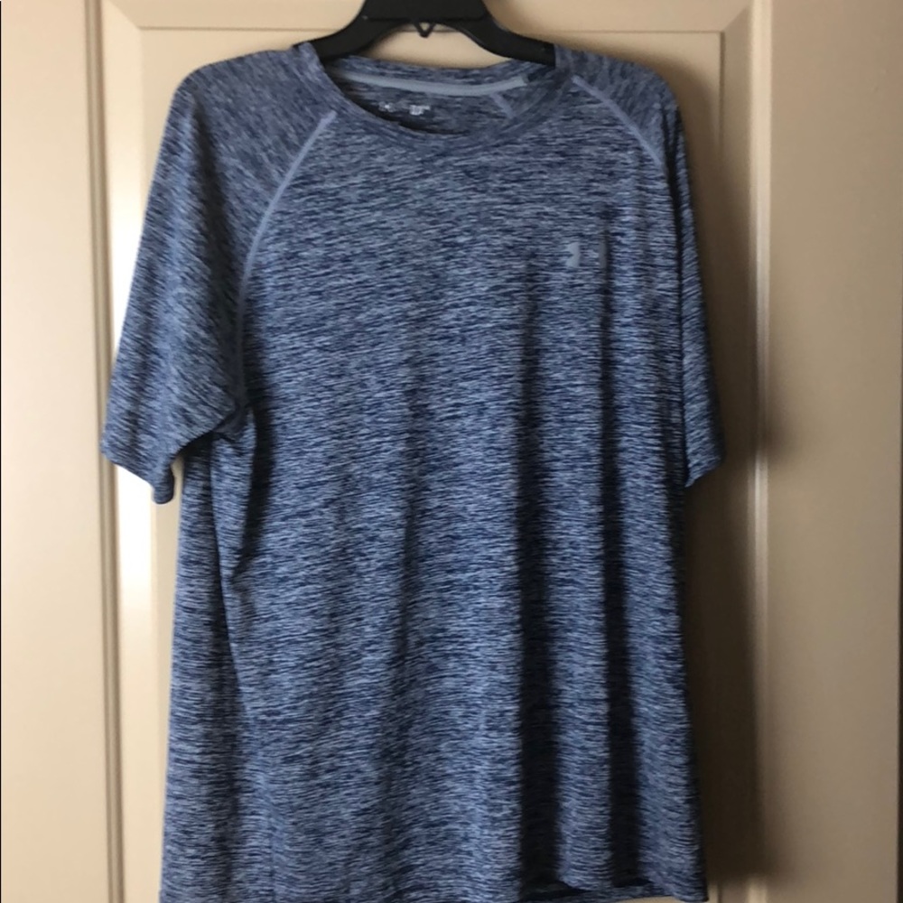 Under Armour Short Sleeve shirt
